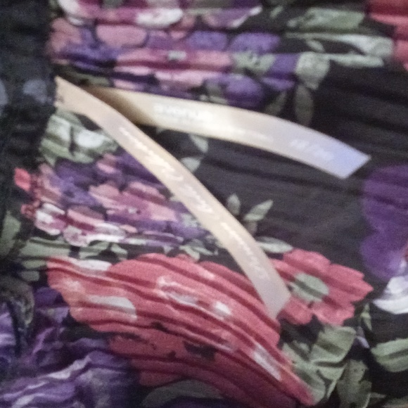 The Avenue Sheer Black Floral Multi Long Sleeve Button Front Ruffle at Neckline - Picture 6 of 8